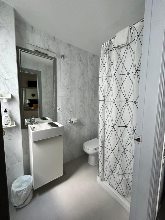 Hostal Berlin มาร์เบยา ภายนอก รูปภาพ