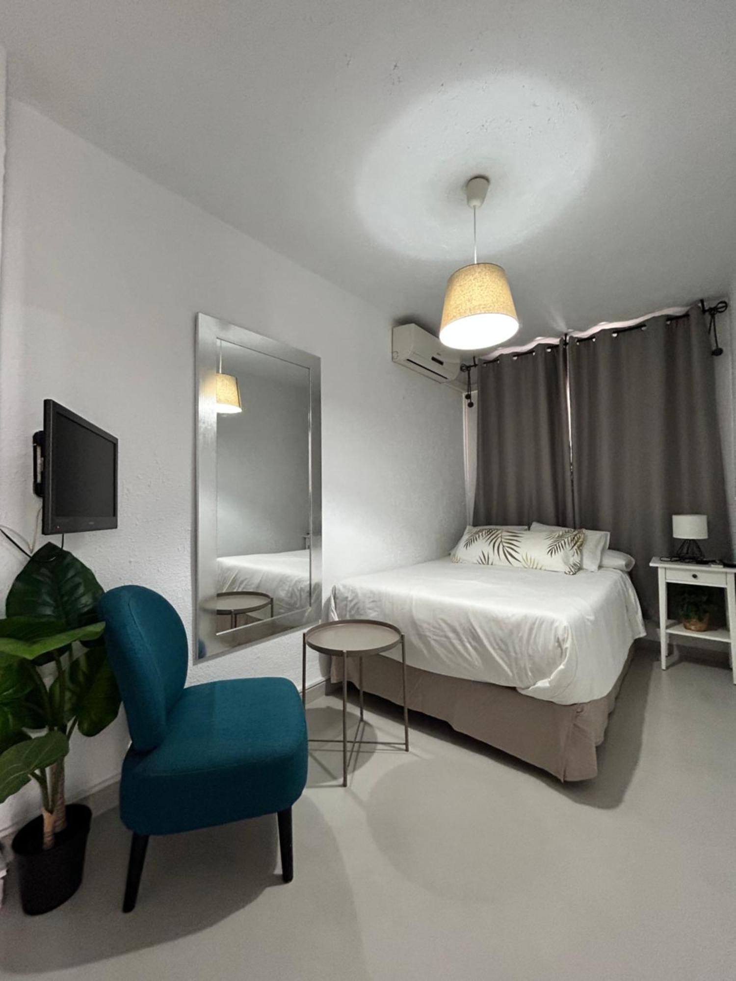 Hostal Berlin มาร์เบยา ภายนอก รูปภาพ