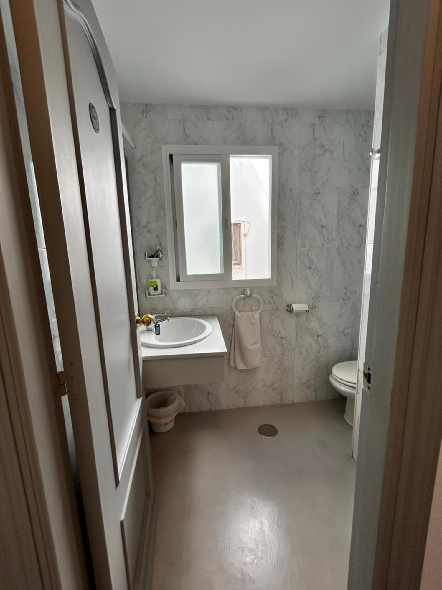 Hostal Berlin มาร์เบยา ภายนอก รูปภาพ