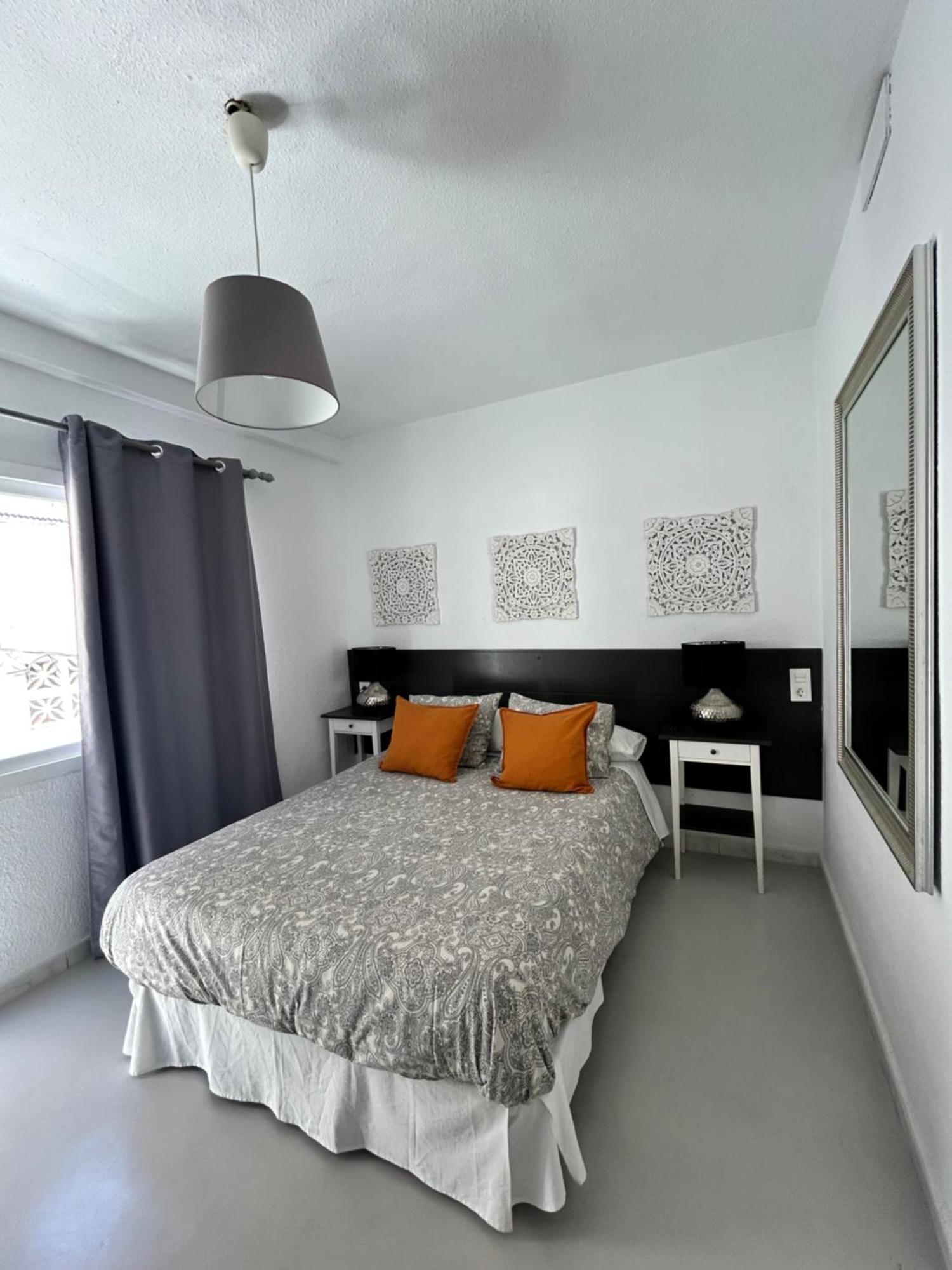Hostal Berlin มาร์เบยา ภายนอก รูปภาพ